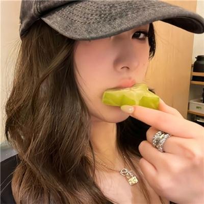 洋基涂鸦粉红色